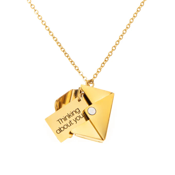 Personalized medallion necklace